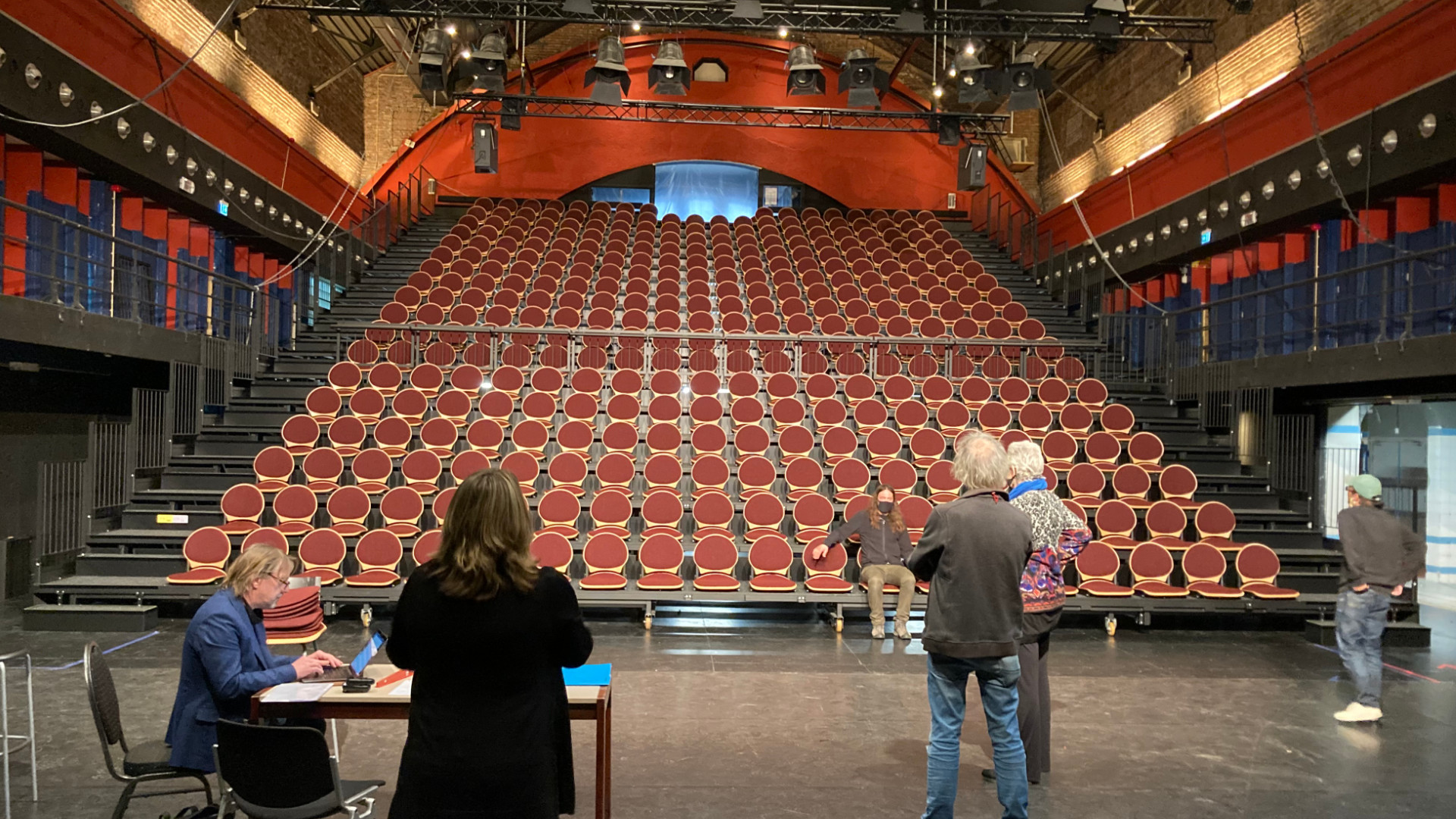 COS Tribune | Theater De Regentes Den Haag